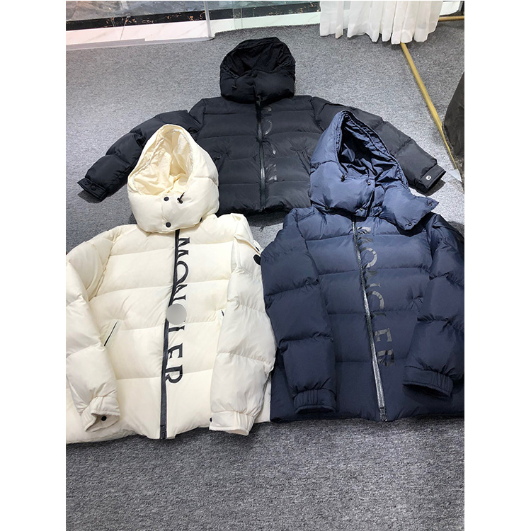 【モンクレール MONCLER】秋冬　ダウンジャケットメンズ レディース